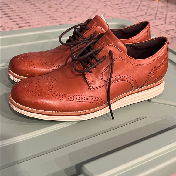 Cole Haan Men\'s Tan Leather Oxfords